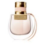 Богемная, безудержная, авантюрная и незабываемая - это Chloé Nomade Eau de Parfum. Отправляйтесь в таинственное путешествие, где вы откроете для себя еще неисследованные горизонты.