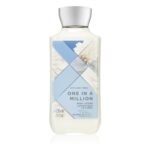 The Bath & Body Works One in a Million body lotion is a perfect complement to the fragrance from the range with the same name. The lotion nourishes your skin and gives it the hydration it needs. With regular use, your skin will be velvety smooth and irresistibly soft.
