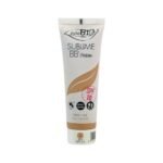 BB cream with a light texture unifies skin tone