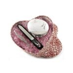 Gift set for women with cosmetic accessories such as crystal nail file, tweezers and compact mirror. Decorated with Swarovski Elements.