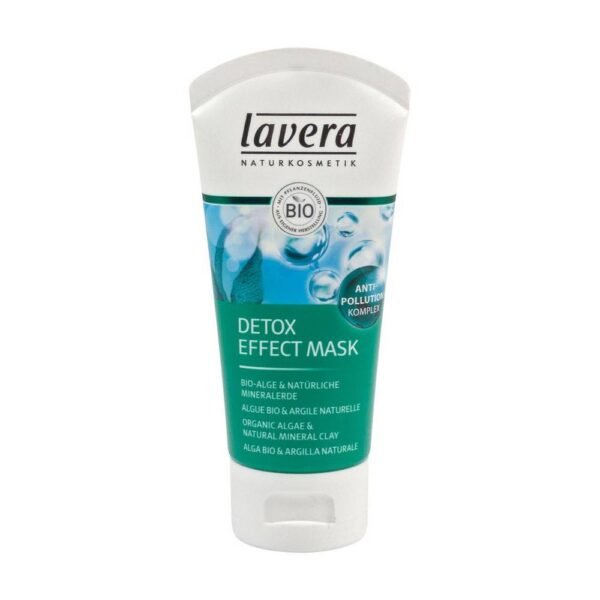 A mask with extracts of mineral clay and seaweed deeply cleanses the skin without drying and irritating it