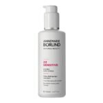 Delicate milk with a unique complex of lactobacilli perfectly removes makeup and impurities from the skin