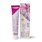 Moisturizing nourishing cream with green clay cares for all skin types twice