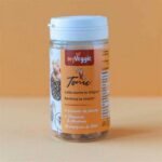 This VEGAN certified dietary supplement comes in the form of capsules based on plant extracts which help to combat fatigue by strengthening vitality .