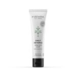 Nourishing protective balm intensively protects tense dry skin from drying out and cracking.
