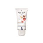 Mineral sunscreen SPF 30 protects against UVA and UVB radiation.