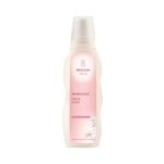A gentle body lotion with a high content of almond oil gently cares for sensitive skin