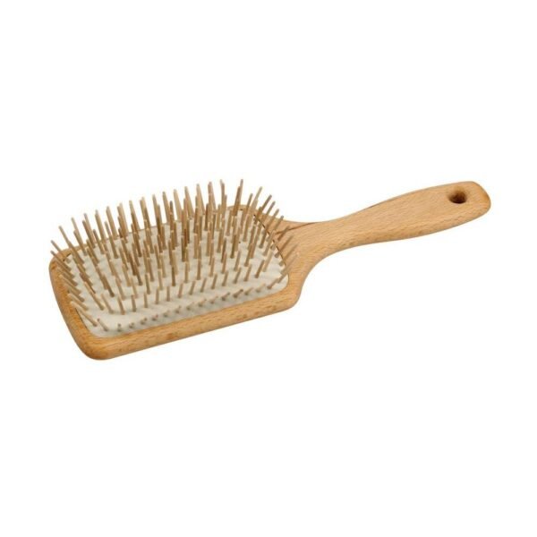 A brush made of lacquered beech and hornbeam pegs combes long