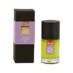 The perfume combines a fresh fruity aroma