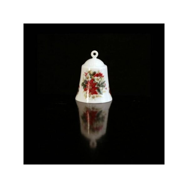 The festive atmosphere of the Christmas holidays will be emphasized by small artistic solitaires - Christmas candlesticks and ornaments handmade from pure white porcelain decorated with a Christmas floral motif with hand-painted gold.