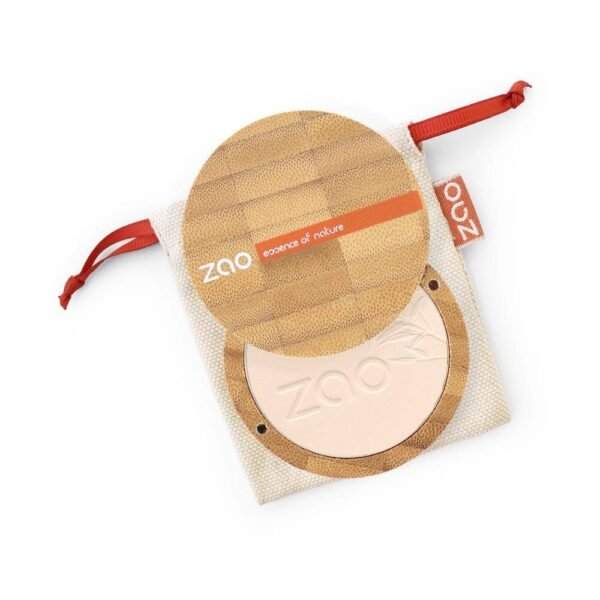 A compact powder in an elegant package - the perfect choice for a purse or travel.