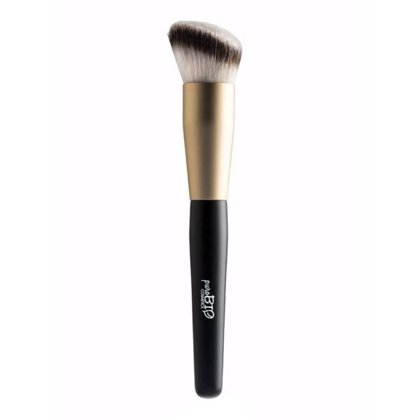 The angled brush is great for applying both loose and compact products.