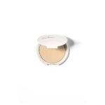 Sheer corn powder absorbs all oils from the skin and also perfectly fixes makeup.