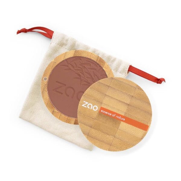Blush in an attractive brick shade will give your face a natural glow and freshness.