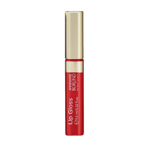 A lip gloss in the classic red shade without gloss is very versatile.