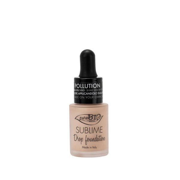 The makeup combines light skin tone with a yellow undertone and covers minor imperfections.
