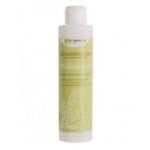 This Mediterranean-toned shower gel removes impurities from the skin while nourishing it with olive oil and herbal extracts.