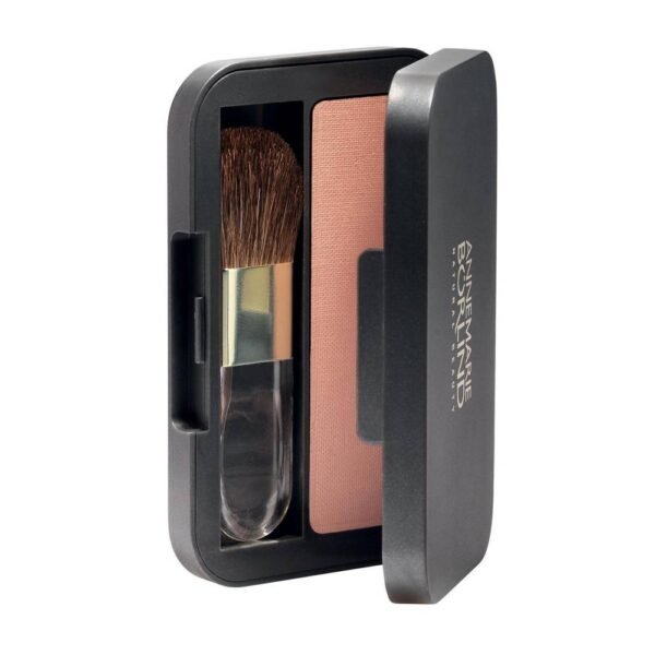 The apricot blush has a pleasant texture that is easy to apply