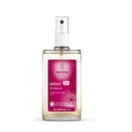 The deodorant with a soothing rose scent takes care of the sensitive skin of the armpits and at the same time