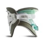 Two-piece universal neck collar Vista® from Aspen with adjustable height.