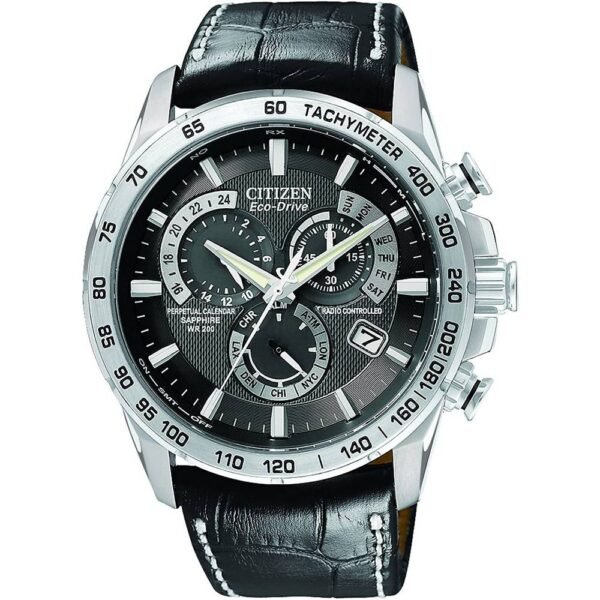 CITIZEN ECO-DRIVE AT4000-02E CHRONOGRAPH FOR MEN WITH A BLACK DIGITAL TOP AND LEATHER REMEN. Massive men's model Citizen Chrono Perpetual a-t with stainless steel body and silver inserts.