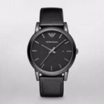 МУЖСКИЕ ЧАСЫ EMPORIO ARMANI AR1732. Циферблат: черный с футляром для даты 3 кожаный браслет.