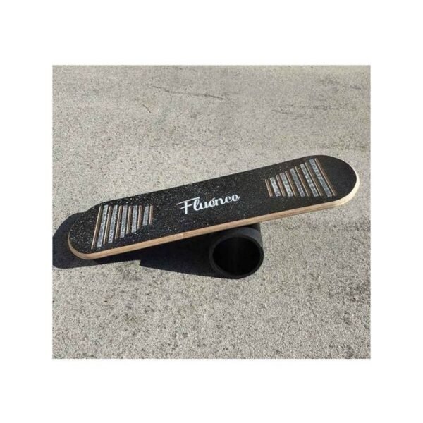 The balance board (Balance board, Trickboard) can simulate movement on a surfboard, skate, wak or snowboard. Just wherever it is necessary to maintain a "balance" and engage the "core". You can train indoors and outdoors and it will be fun!