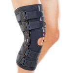 The Collamed knee brace prevents hyperextension and limits the range of motion thanks to the adjustable physioglide joints. In addition, this soft orthosis has a compressive and proprioceptive effect.
