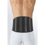 Breathable lumbar bandage with anatomically shaped metal reinforcements. Significantly relieves the lumbar spine and supports the back muscles. Relieves pain even when stretching muscles. Easy Velcro fastening.
