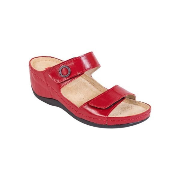Medical slippers from the Buxa ANATOMIC series are made exclusively of soft leather of Polish origin.