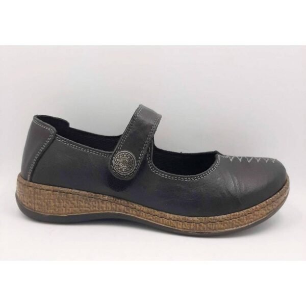 Comfortable women's medical ballerinas from the popular brand Carya.