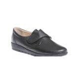 Women's comfortable shoes made of premium leather from the Looke brand. Higher heel, soft insole. Easy to put on and tighten with Velcro. Ideal for all-day wear.