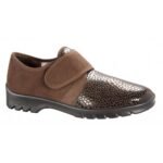The German brand Varomed offers high-quality therapeutic footwear and footwear for wide and sensitive feet.