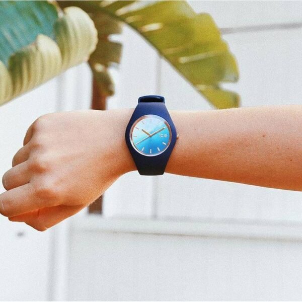 ICE-WATCH - ICE SUNSET BLUE 015751 (MEDIUM) WOMEN's WATCH WITH Silicon Strap. Watches from the Modern Sunset collection, dark blue silicone strap with polished clasp, case integrated into bracelet.
