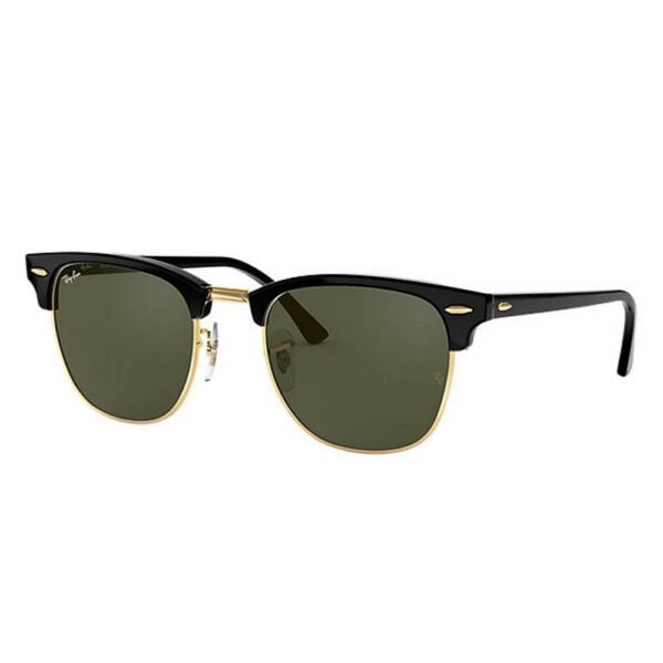 Ray-Ban sunglasses® 3016 W0365 51 CLUBMASTER. The Ray-Ban CLUBMASTER model is a semi-circular sunglasses with an expressive plastic top frame, plastic arches and a metal bottom lens.