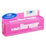 Biorepair toothpaste sensitive is a product by Dr. Kurt Wolff for gentle cleaning of pain-sensitive teeth. Thanks to its biomimetic principle of action, it repairs tooth enamel naturally and prevents tooth decay and gum problems. It tastes mild and leaves a pleasantly fresh feeling in the mouth. Simply order the product without a prescription in your mail-order pharmacy.