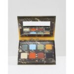 From the sea of flesh-colored palettes emerges the VENUS vegan eyeshadow palette with 8 breakthrough shades: rust red, brick brown, burgundy and unconventional neutral.