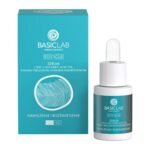 Anti-wrinkle treatment for the face, moisturizing and brightening. Antioxidant effect. Specialized serum with 15% vitamin C - Ascorbic Acid, 1% vitamin E and 0.5% ferulic acid.The skin is radiant, moisturized and radiant.Effective antioxidant protection provided