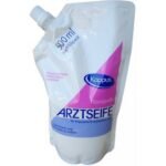 Liquid medical soap reduces the number of bacteria on the skin, protects the skin, even with frequent washing. It is very suitable for doctors, nurses and medical facilities.