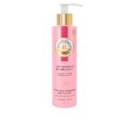 Hydrate your skin with this body milk with relaxing properties.