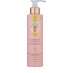The Roger & Gallet Fleur de Figuier body lotion gives your skin the moisture it needs and makes it velvety soft.