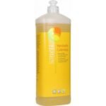 Liquid soap for delicate, silky hands and whole body. It is gentle on the skin and the environment. Composition with caring coconut and olive oil does not irritate the skin, while calendula extract softens it and improves regeneration.