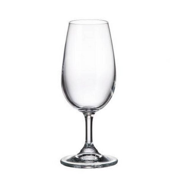 A glass of wine will enchant you with a wine glass reminiscent of a semi-enclosed tulip flower.