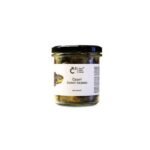 Unpeeled Czech black garlic is produced from Czech garlic under special temperature and humidity conditions for up to 90 days (Maillard reaction