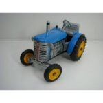 <p>Tin toys</p>