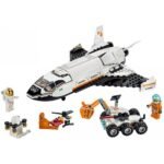 <p>Lego kits</p>