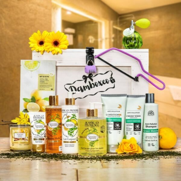 GIFT BOX FOR WOMEN WITH LOCK AND SAW