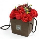 Luxurious gift for women at Christmas
