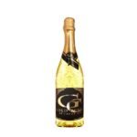 Luxurious gift for women at Christmas