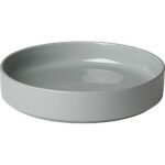 Porcelain plates